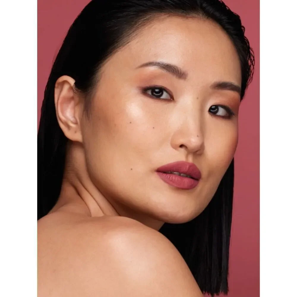 HUDA BEAUTY Liquid Matte Ultra-Comfort Transfer-proof Lipstick in Rusty Pink